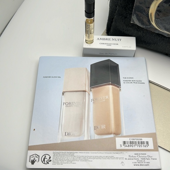 Dior Beaute Black Velvet Pouch Bag Logo CD Star Zipper Pull, EDP & Foundation - Picture 4 of 17